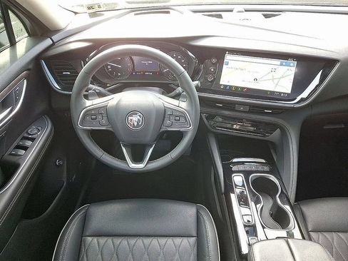Certified 2023 Buick Envision Avenir AWD/4WD image 13