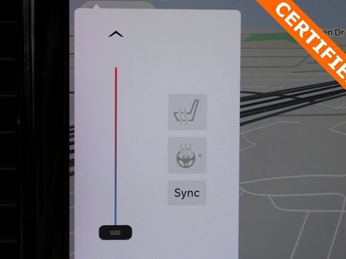 Used 2024 Chrysler Pacifica Select image 25