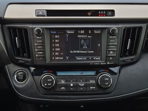 Used 2018 Toyota RAV4 Adventure image 12