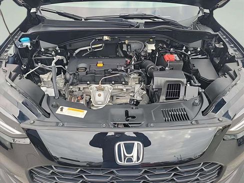 Used 2024 Honda HR-V LX image 9