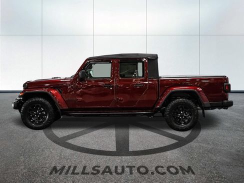 Used 2021 Jeep Gladiator Sport AWD/4WD image 3