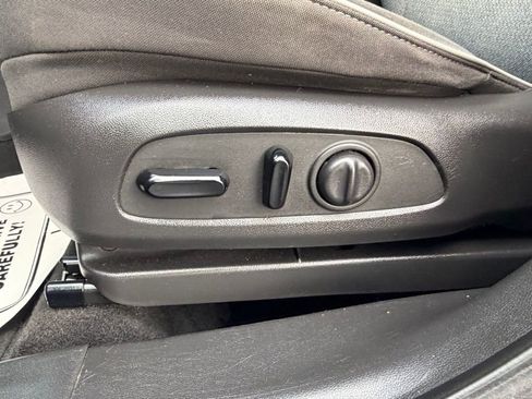 Used 2022 Chevrolet TrailBlazer LT w/ Convenience Package image 22