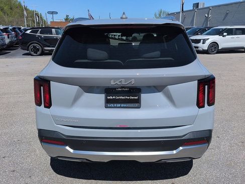 Used 2026 Kia Sorento S w/ S Panoramic Sunroof Package image 6