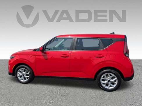 Used 2024 Kia Soul LX w/ Option Group 015 FWD image 26