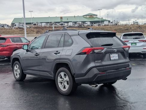 Used 2021 Toyota RAV4 XLE image 6