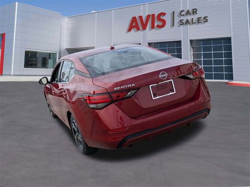 Used 2024 Nissan Sentra SV image 9