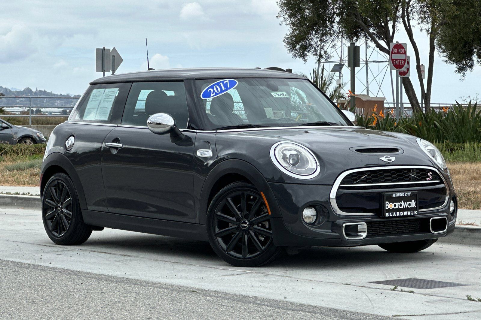 Used 2017 MINI Cooper S FWD image 2