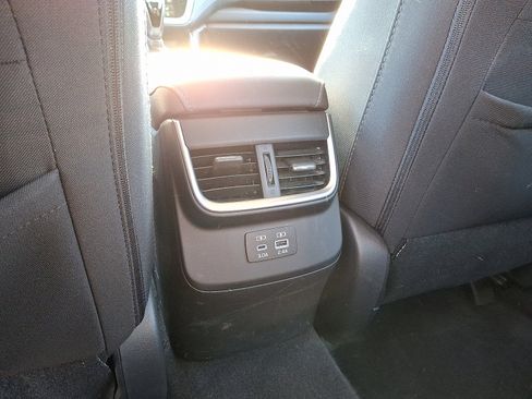 Used 2023 Subaru Legacy Premium image 12