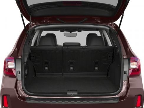 Used 2017 Subaru Outback 2.5i Touring image 15