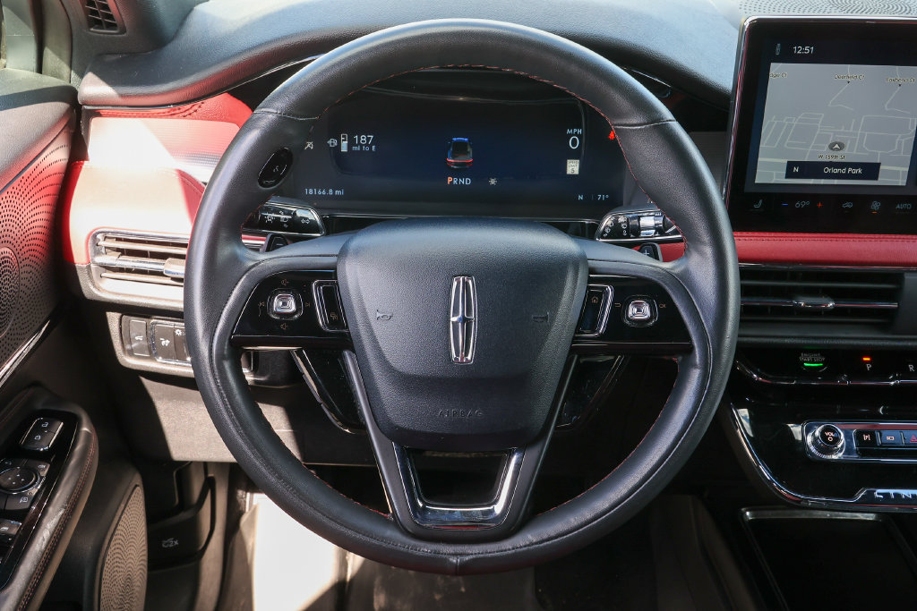 Certified 2024 Lincoln Corsair Reserve w/ Jet Appearance Package AWD/4WD image 8
