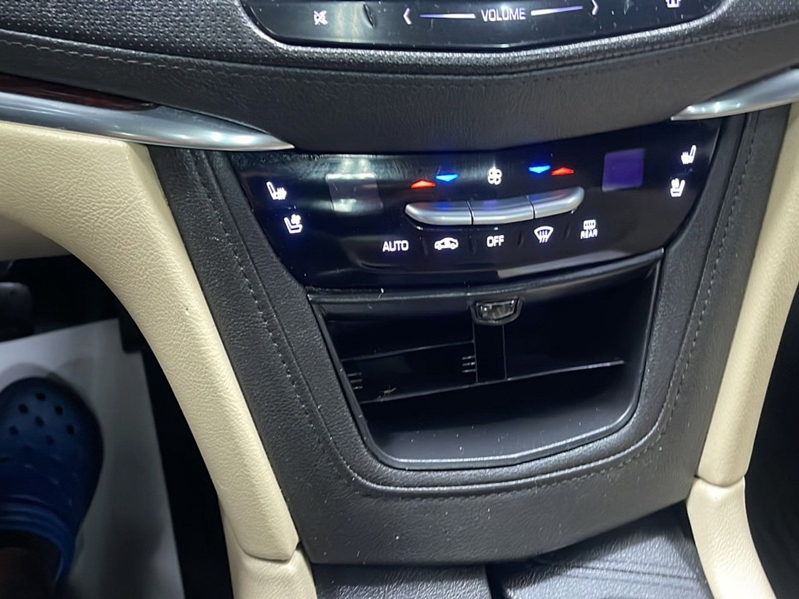 Used 2019 Cadillac XT5 Premium Luxury FWD image 9