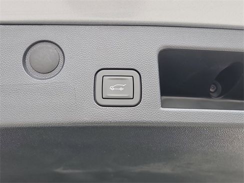 New 2026 Chevrolet Equinox LT w/ Convenience Package II image 7