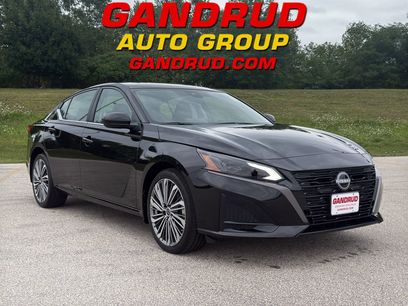 New 2026 Nissan Altima 2.5 SV w/ SV Premium Package