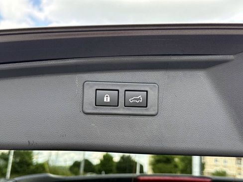 Used 2024 Subaru Outback Onyx Edition AWD/4WD image 13