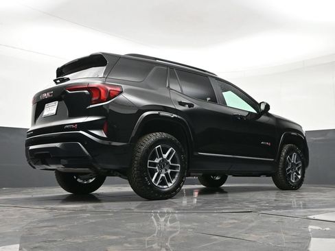 Used 2026 GMC Terrain AT4 AWD/4WD image 29