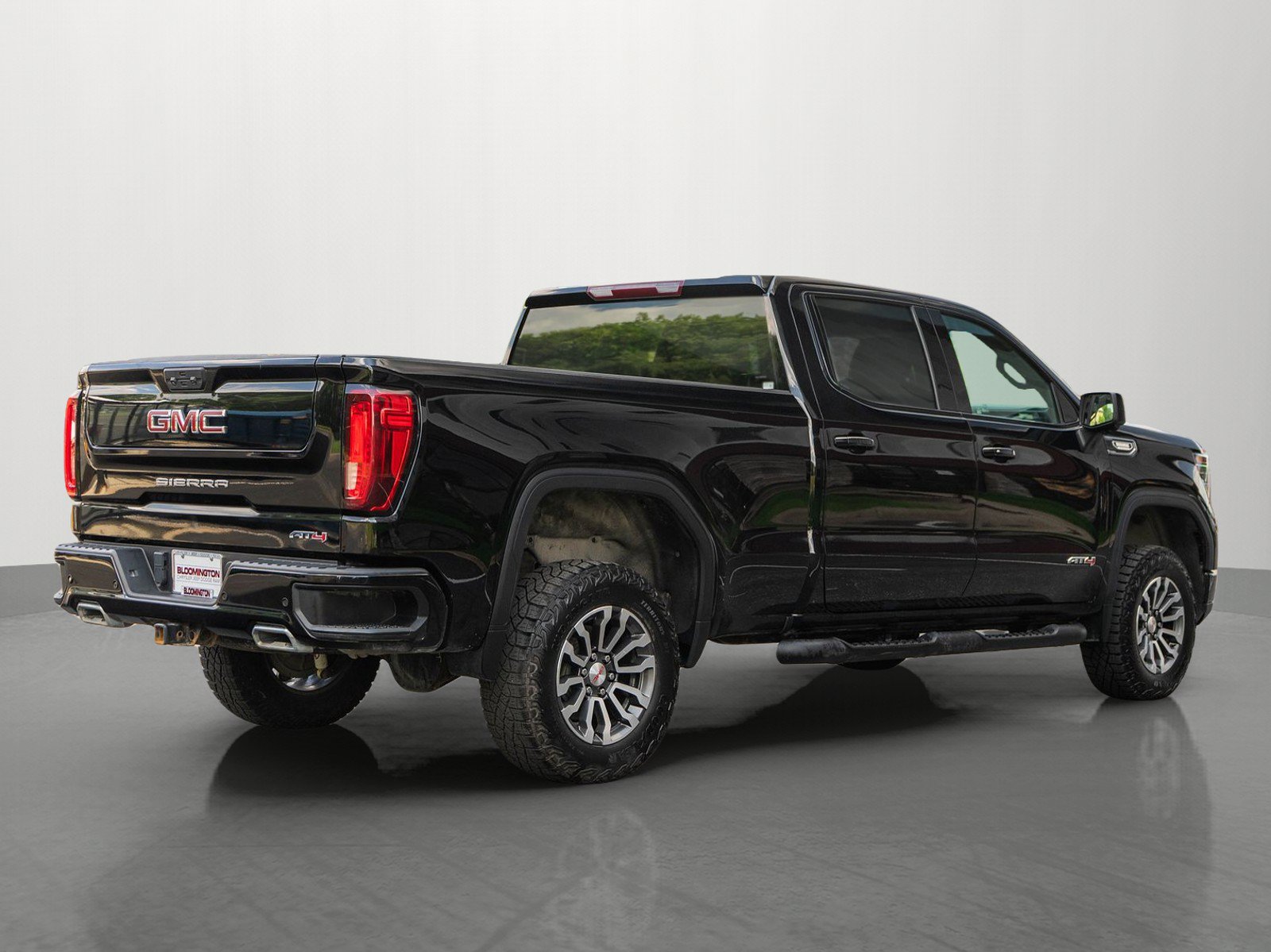 Used 2023 GMC Sierra 1500 AT4 AWD/4WD image 7