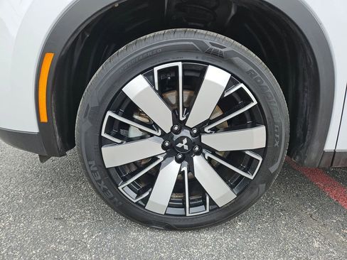 Used 2025 Mitsubishi Outlander SE AWD/4WD image 29