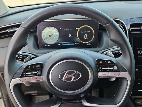 Used 2024 Hyundai Tucson Limited image 19