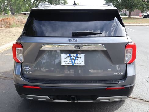 Used 2021 Ford Explorer XLT w/ Equipment Group 202A AWD/4WD image 6