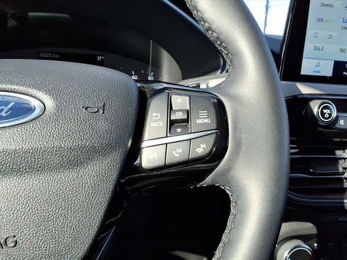 Used 2022 Ford Escape SEL image 17