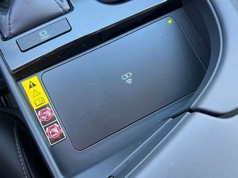 Used 2024 Lexus ES 350 w/ Premium Package image 35