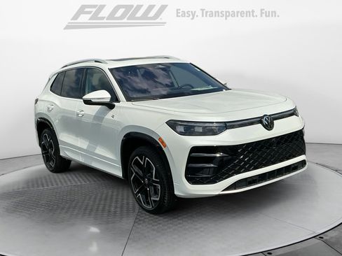 New 2026 Volkswagen Tiguan SEL R-Line AWD/4WD image 1