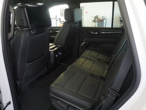 Used 2024 GMC Yukon Denali AWD/4WD image 24