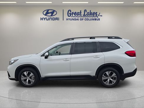 Used 2022 Subaru Ascent Premium w/ Convenience Package AWD/4WD image 2