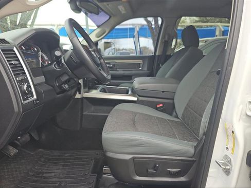 Used 2018 RAM 2500 Big Horn w/ Harvest Edition image 3