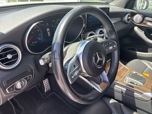 Used 2020 Mercedes-Benz GLC 300 4MATIC image 6
