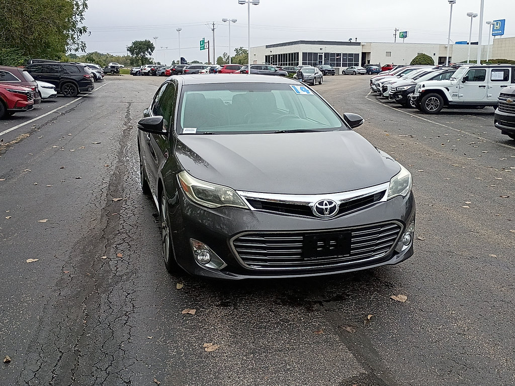 Used 2014 Toyota Avalon XLE Touring FWD image 1