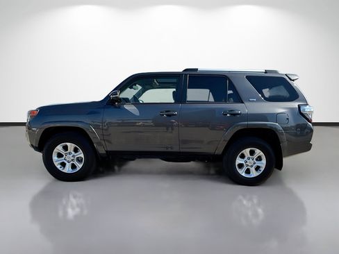 Used 2023 Toyota 4Runner SR5 Premium w/ Moonroof Package RWD image 6
