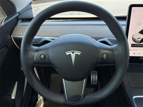 Used 2021 Tesla Model Y Performance image 13