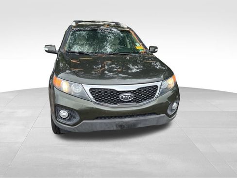 Used 2013 Kia Sorento LX w/ Convenience Pkg image 10