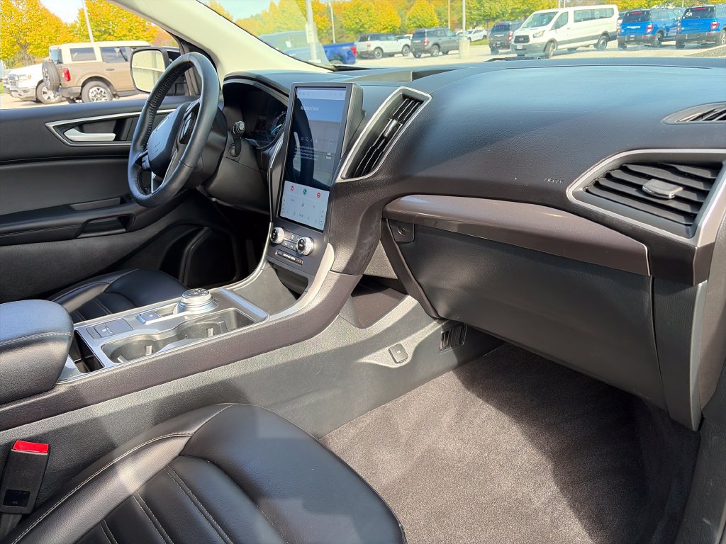Used 2024 Ford Edge SEL w/ Convenience Package AWD/4WD image 10