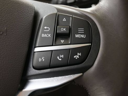 Used 2020 Ford Explorer Platinum w/ Premium Technology Package AWD/4WD image 26