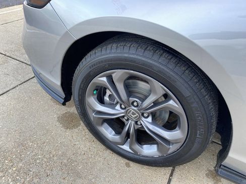 Used 2024 Honda Accord EX image 25