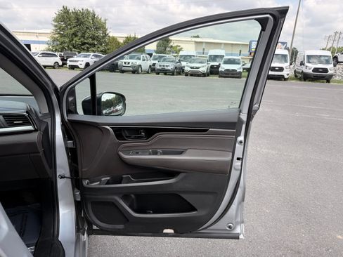Used 2023 Honda Odyssey Touring image 24
