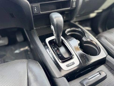 Used 2017 Honda Ridgeline RTL-E image 25