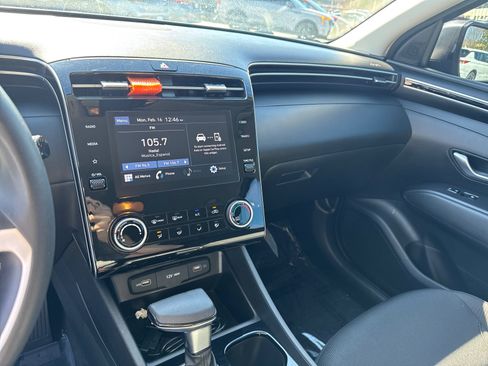 Certified 2023 Hyundai Tucson SE image 29