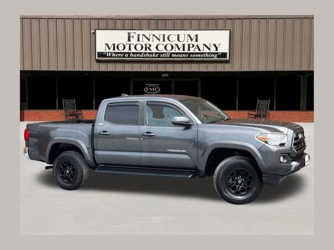Used 2019 Toyota Tacoma SR5 RWD image 1