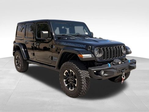 Used 2024 Jeep Wrangler Unlimited Rubicon 4xe AWD/4WD image 4