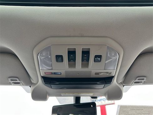 Used 2019 Subaru Ascent Touring w/ Popular Package #3 image 29