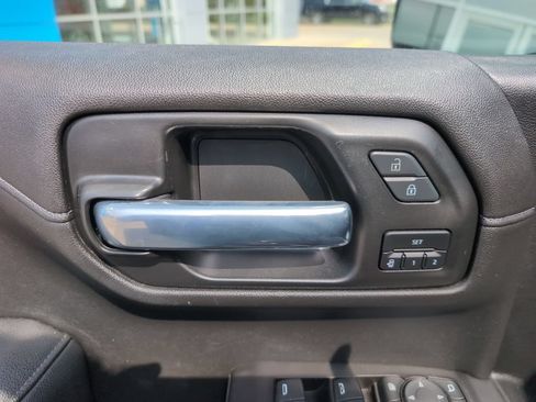 Used 2021 Chevrolet Silverado 1500 LTZ w/ LTZ Premium Package AWD/4WD image 18
