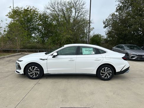 New 2026 Hyundai Sonata Blue image 8