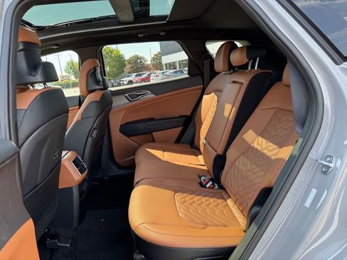 New 2026 Kia Sportage X-Line w/ X-Line Technology Package image 9