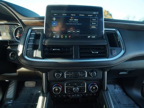 Used 2021 Chevrolet Tahoe Premier w/ Premium Package image 33