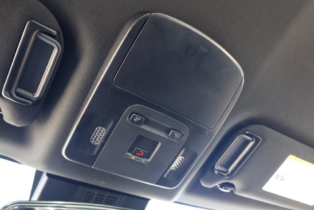 Used 2025 Toyota Camry SE FWD image 27