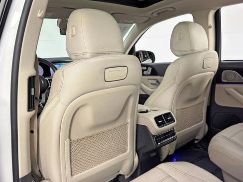 Used 2020 Mercedes-Benz GLS 580 4MATIC image 45