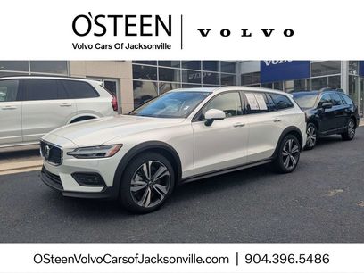 Used 2026 Volvo V60 B5 Cross Country Plus w/ Protection Package Premier